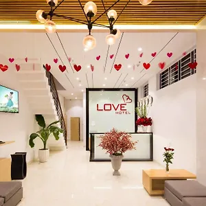 Love Hotel Nha Trang